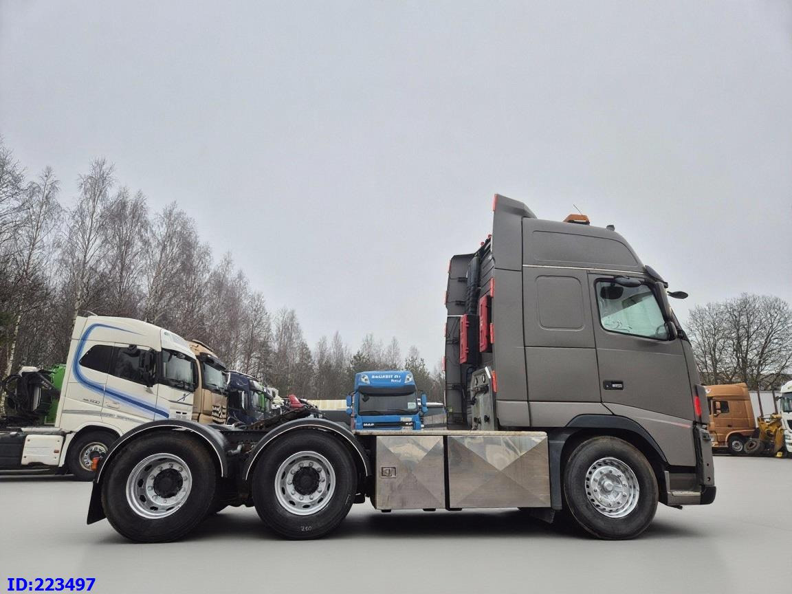 VOLVO FH16 700HP 6X4 Euro5 - Tractor unit: picture 5 VOLVO FH16 700HP 6X4 Euro5 - Tractor unit: picture 5