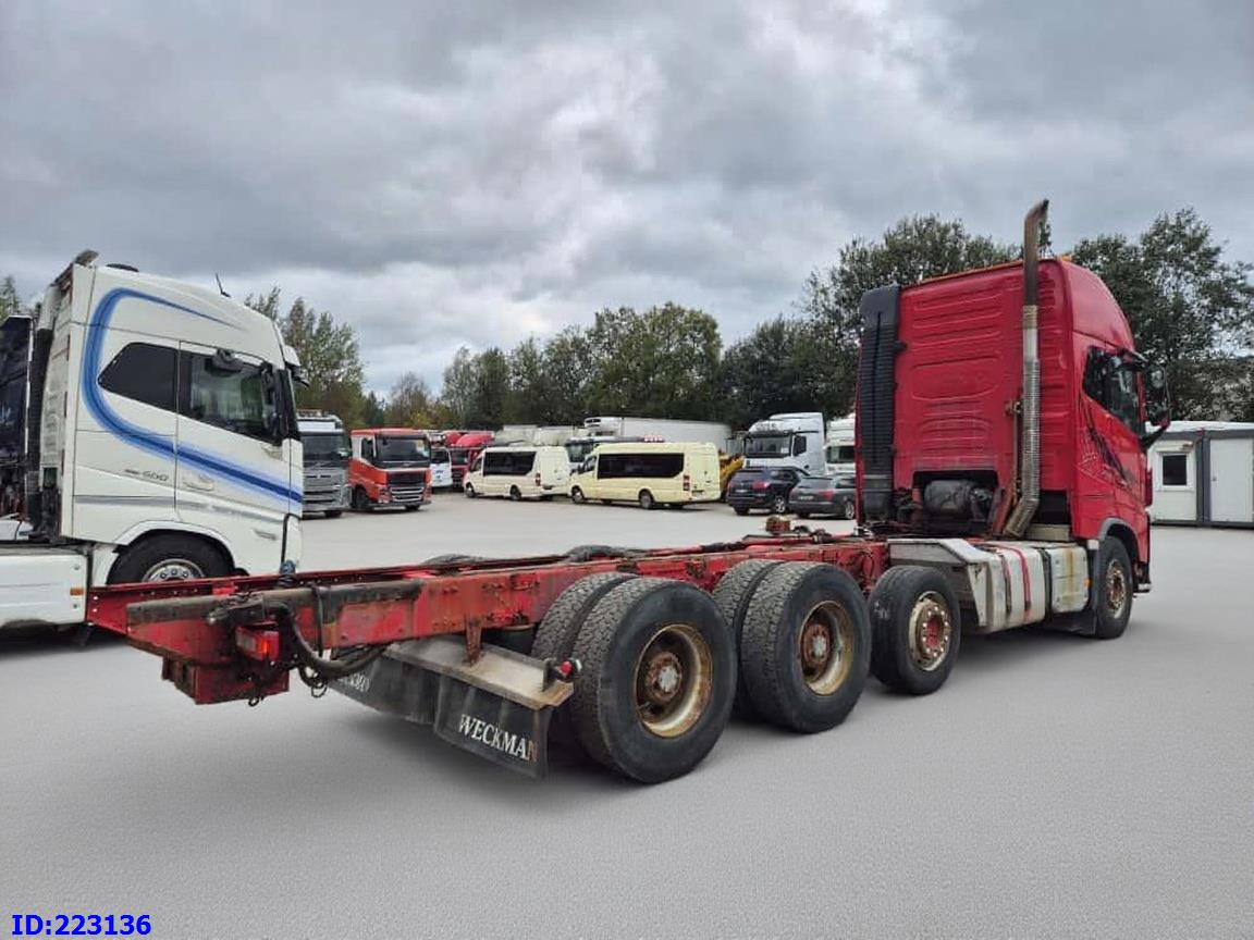 VOLVO FH16 750HP - 8x4 -Big Axles - Cab chassis truck: picture 5 VOLVO FH16 750HP - 8x4 -Big Axles - Cab chassis truck: picture 5