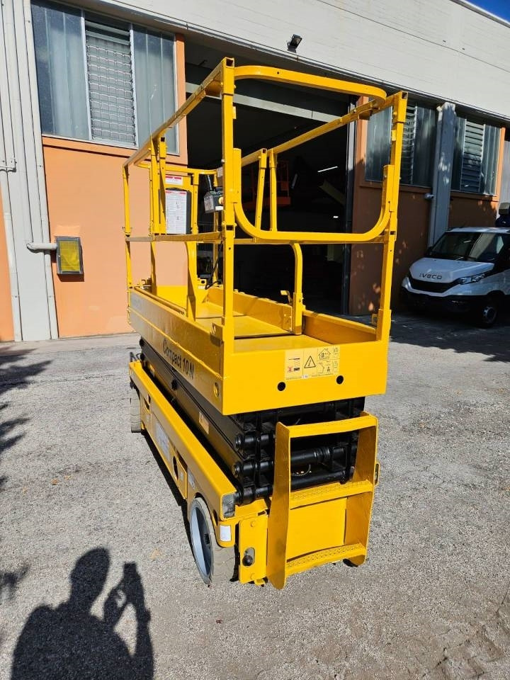Scissor lift Haulotte Compact 10 N: picture 13
