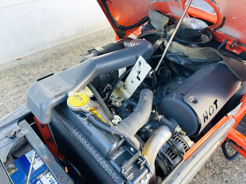 Backhoe loader Kubota B1610D (3552): picture 8