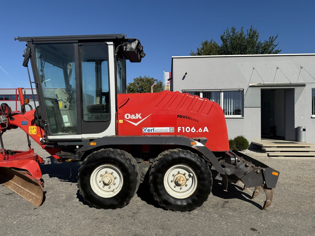 O&K – New Holland F 106.6 A (111700) - Grader: picture 2 O&K – New Holland F 106.6 A (111700) - Grader: picture 2