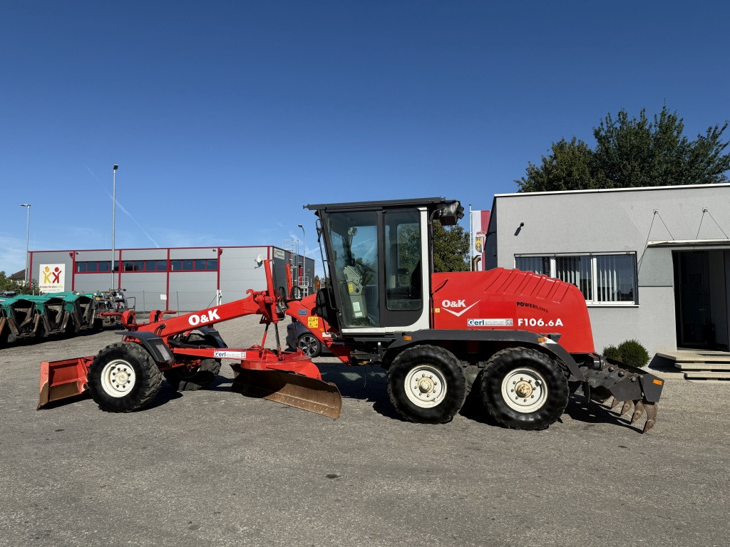 O&K – New Holland F 106.6 A (111700) - Grader: picture 1 O&K – New Holland F 106.6 A (111700) - Grader: picture 1