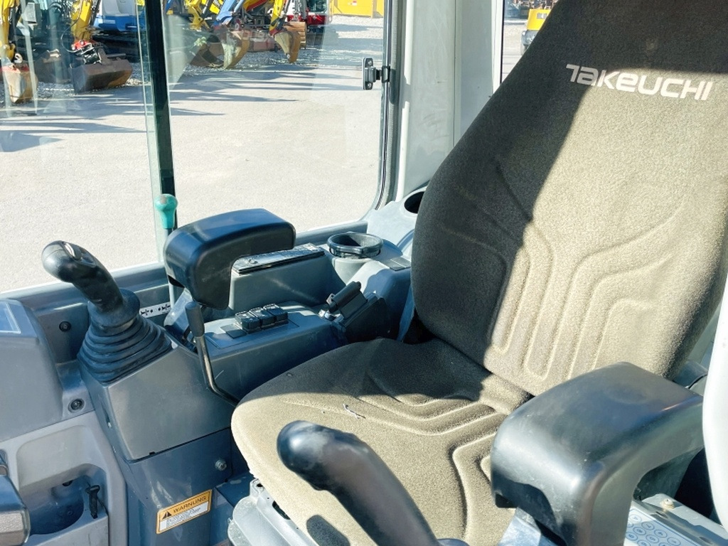 Takeuchi TB235 (3969) - Mini excavator: picture 5 Takeuchi TB235 (3969) - Mini excavator: picture 5