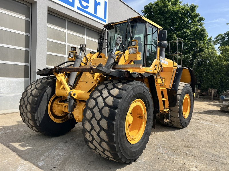 Volvo L 180 G HL (110940) - Wheel loader: picture 3 Volvo L 180 G HL (110940) - Wheel loader: picture 3