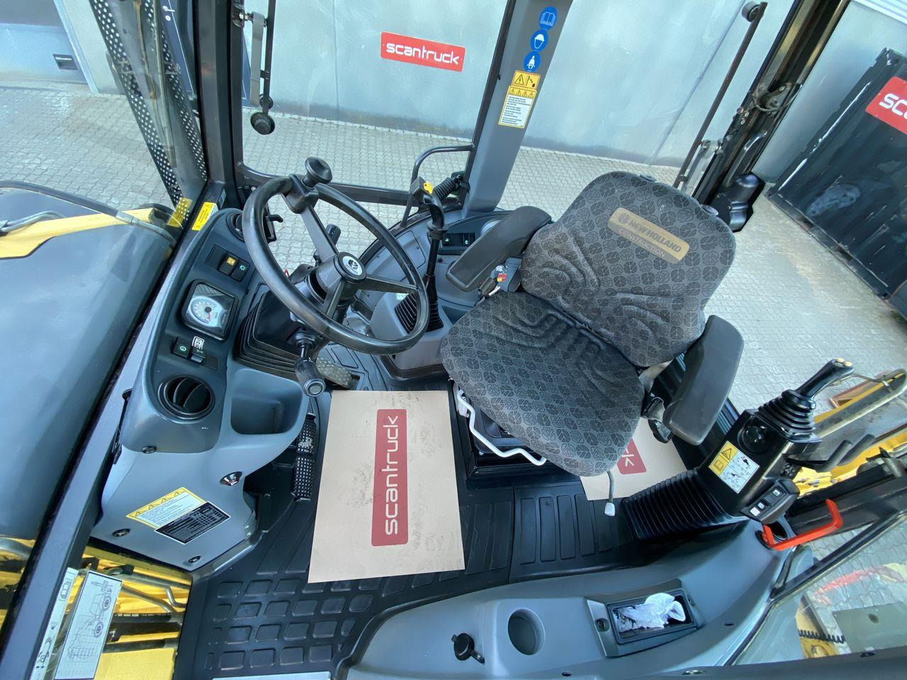 New Holland LB115 - Backhoe loader: picture 3 New Holland LB115 - Backhoe loader: picture 3