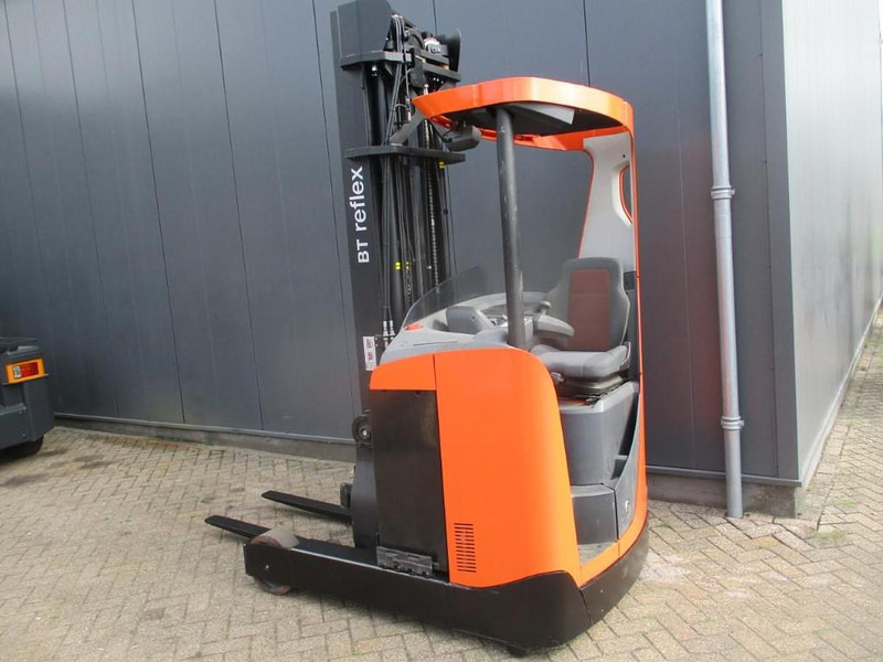 BT RRE 160 - Reach truck: picture 1 BT RRE 160 - Reach truck: picture 1