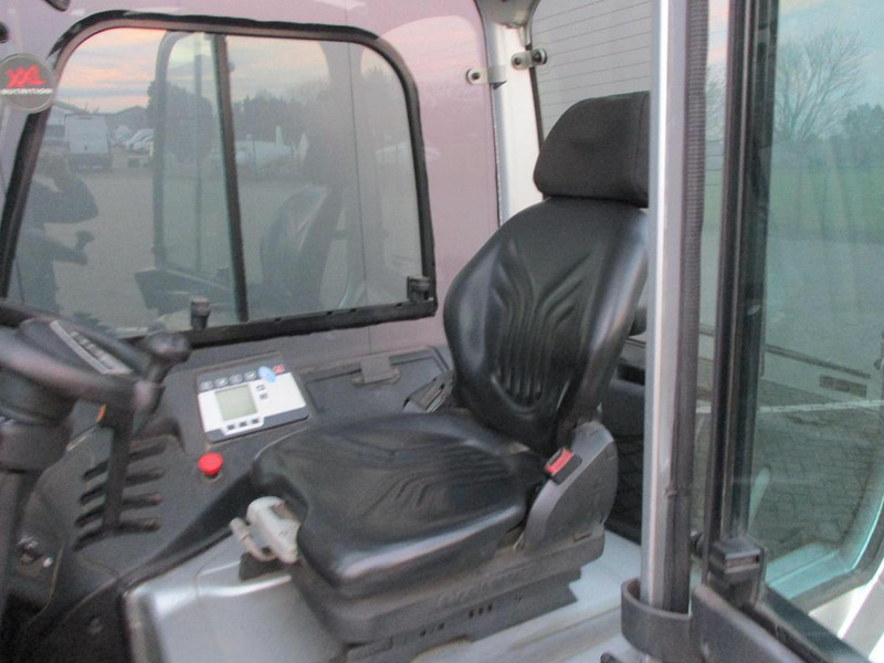 Electric forklift Still RX60-30: picture 6