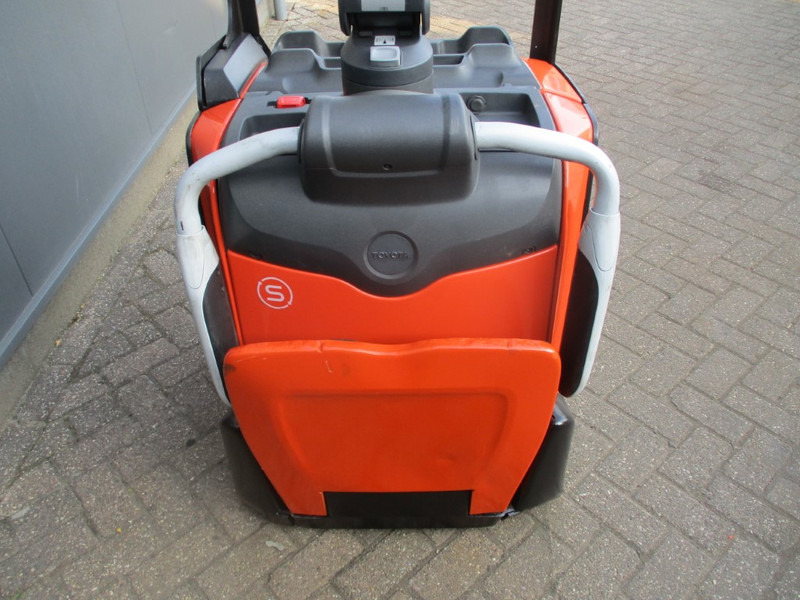 Toyota LPE 250 - Pallet truck: picture 4 Toyota LPE 250 - Pallet truck: picture 4