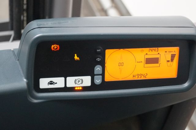 Jungheinrich EFG216k - Electric forklift: picture 4 Jungheinrich EFG216k - Electric forklift: picture 4