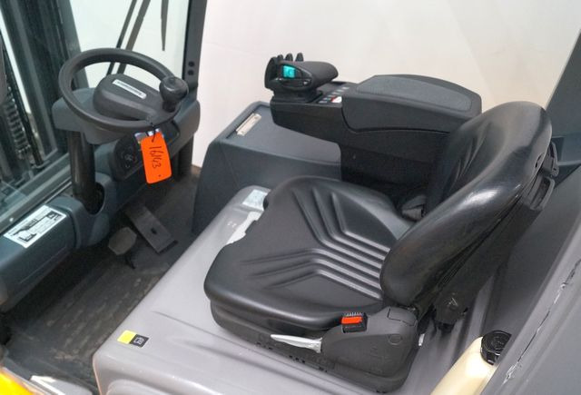 Jungheinrich EFG320 - Electric forklift: picture 4 Jungheinrich EFG320 - Electric forklift: picture 4