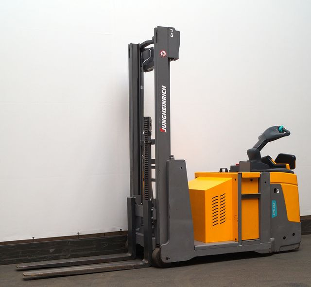 Jungheinrich ERG212 - Stacker: picture 1 Jungheinrich ERG212 - Stacker: picture 1
