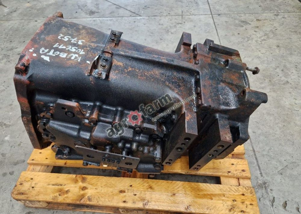 Skrzynia biegów Kubota M7-171 ZF CVT - Gearbox: picture 2 Skrzynia biegów Kubota M7-171 ZF CVT - Gearbox: picture 2