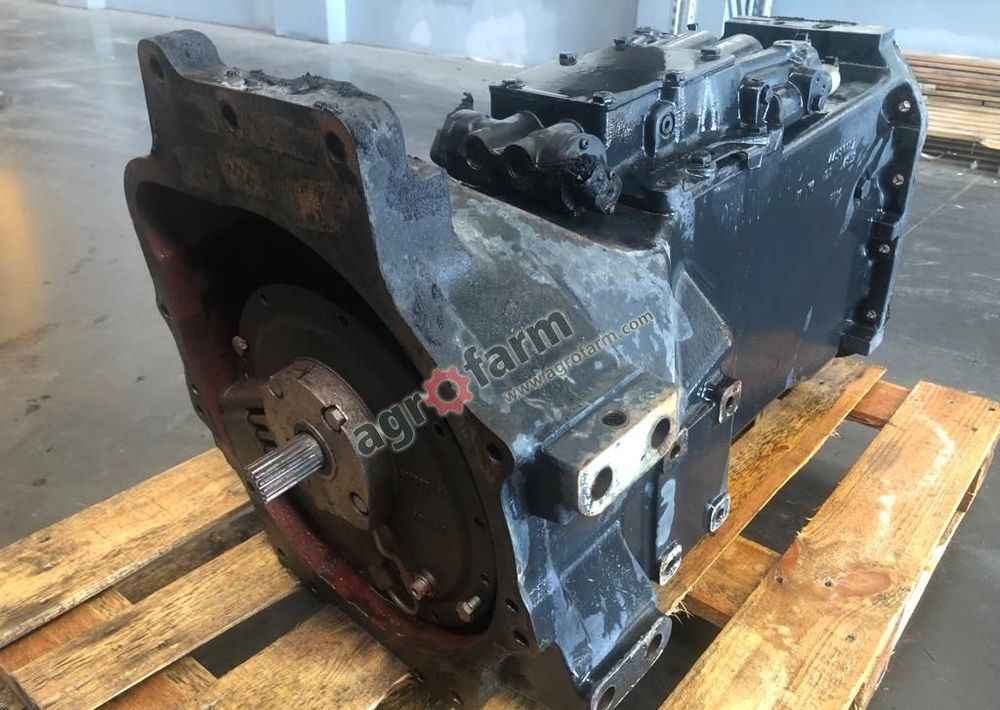 Skrzynia biegów New Holland TS100A 47132498 - Gearbox: picture 2 Skrzynia biegów New Holland TS100A 47132498 - Gearbox: picture 2
