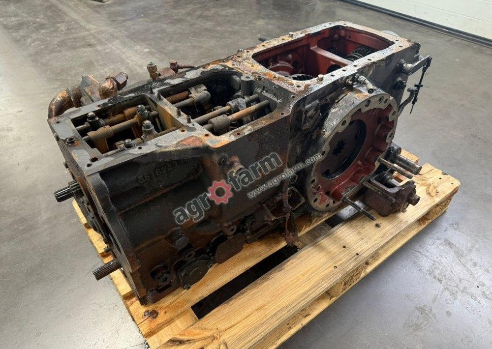 Skrzynia biegów, most tylny Landini 6.130 C - Gearbox: picture 1 Skrzynia biegów, most tylny Landini 6.130 C - Gearbox: picture 1