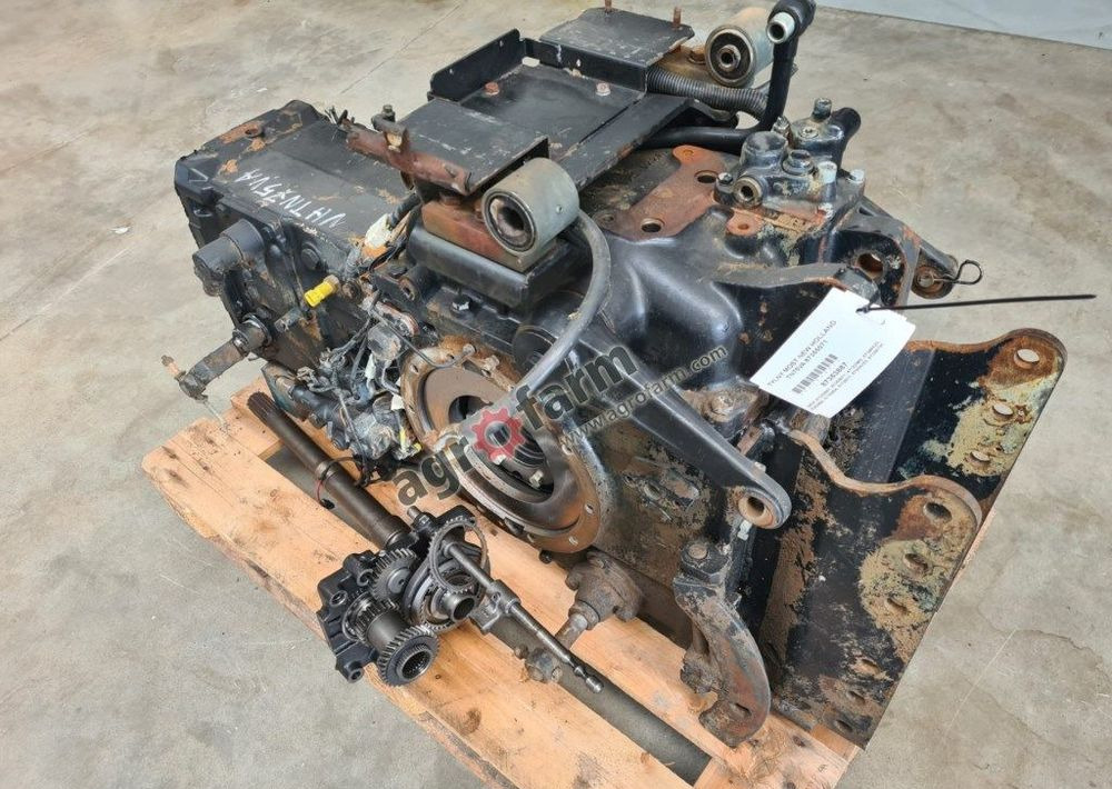 TYLNY MOST NEW HOLLAND TN75VA 87355071 - Transmission: picture 2 TYLNY MOST NEW HOLLAND TN75VA 87355071 - Transmission: picture 2