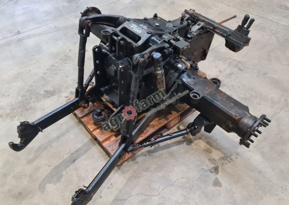 Tylny most New Holland T5040 87700831 - Gearbox: picture 2 Tylny most New Holland T5040 87700831 - Gearbox: picture 2