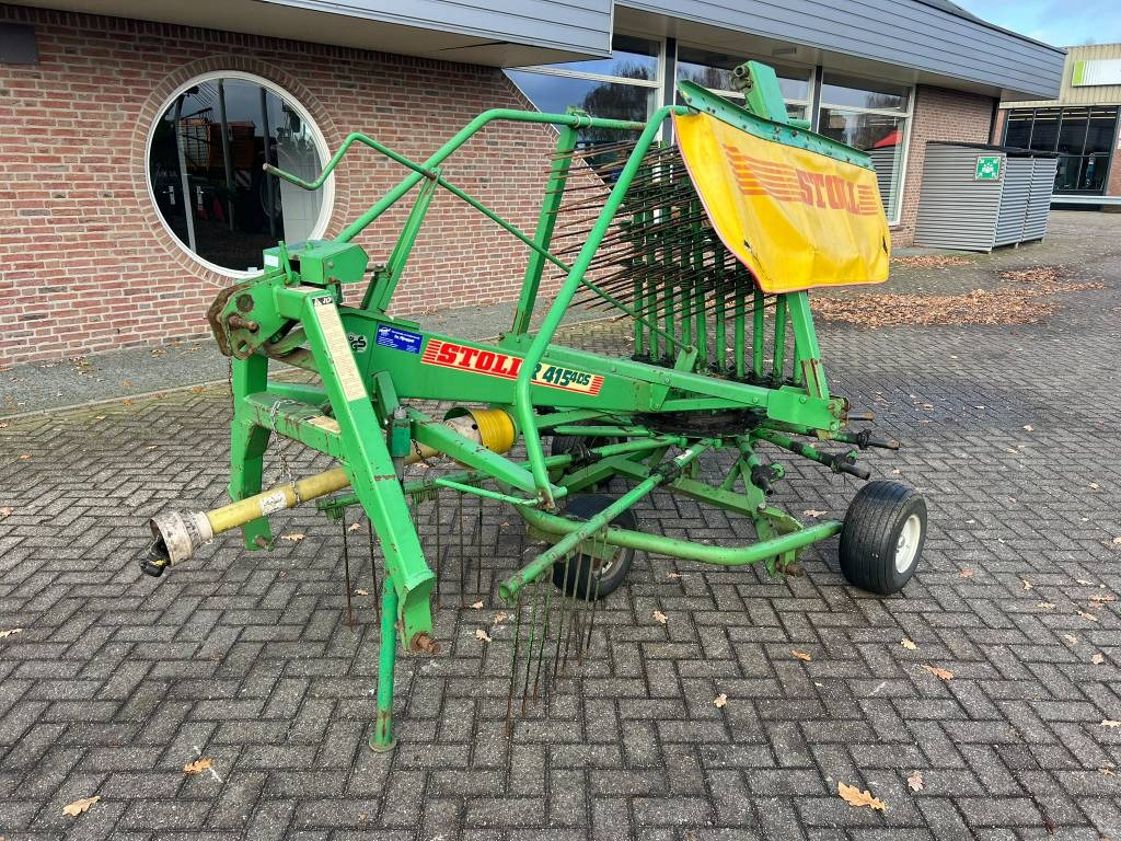 Stoll R415 DS - Tedder/ Rake: picture 1 Stoll R415 DS - Tedder/ Rake: picture 1