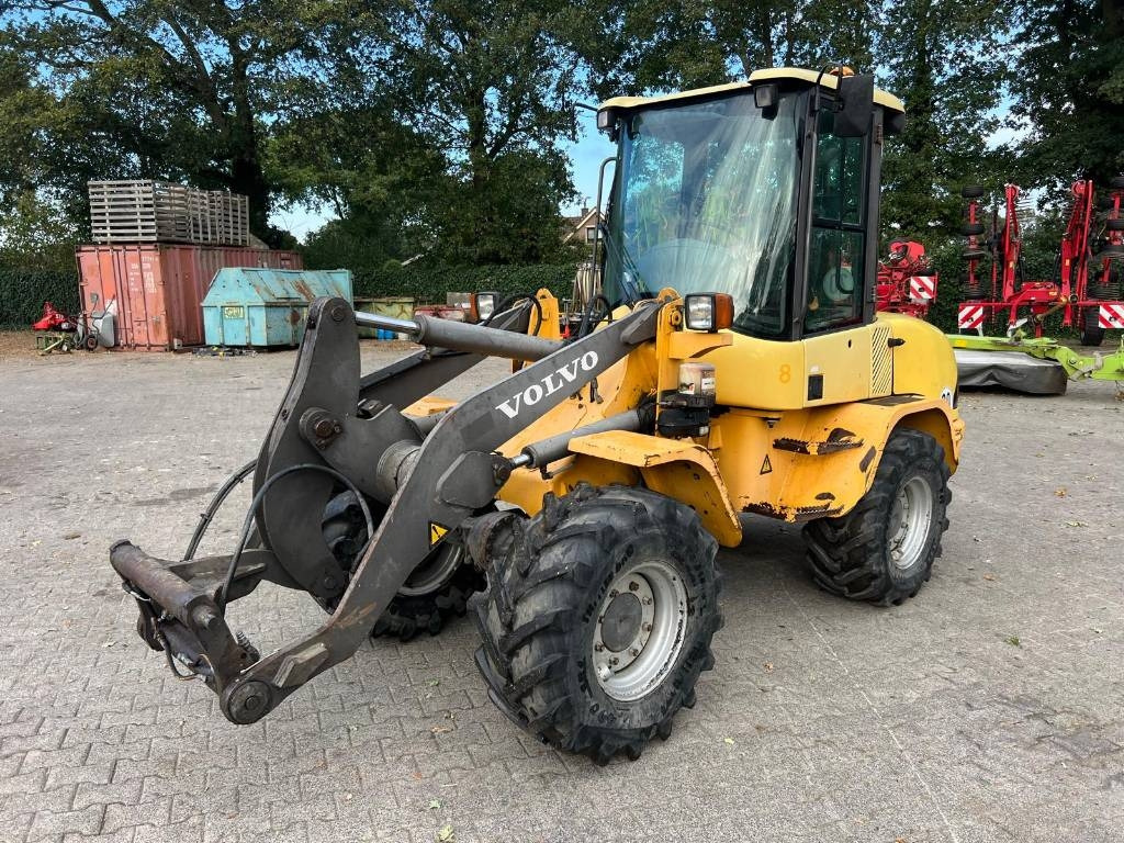 Volvo L 30 B - Wheel loader: picture 1 Volvo L 30 B - Wheel loader: picture 1