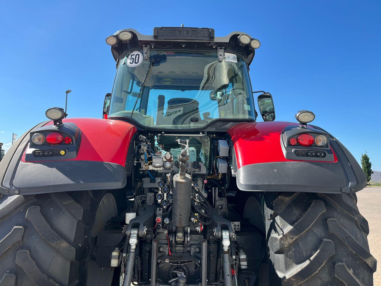 Massey Ferguson 8727 Dyna VT - Farm tractor: picture 4 Massey Ferguson 8727 Dyna VT - Farm tractor: picture 4