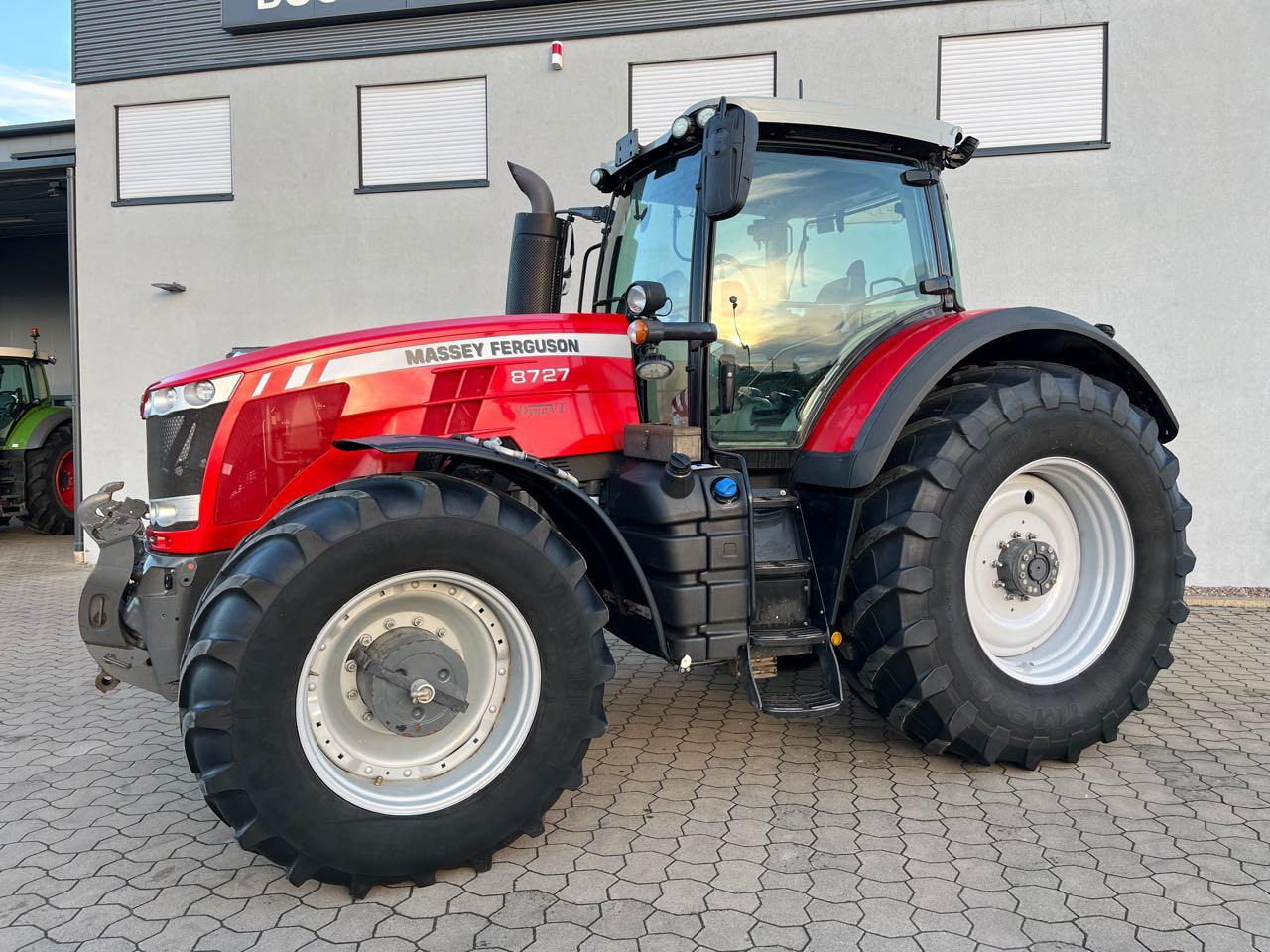 Farm tractor Massey Ferguson MF 8727 Dyna-VT: picture 7