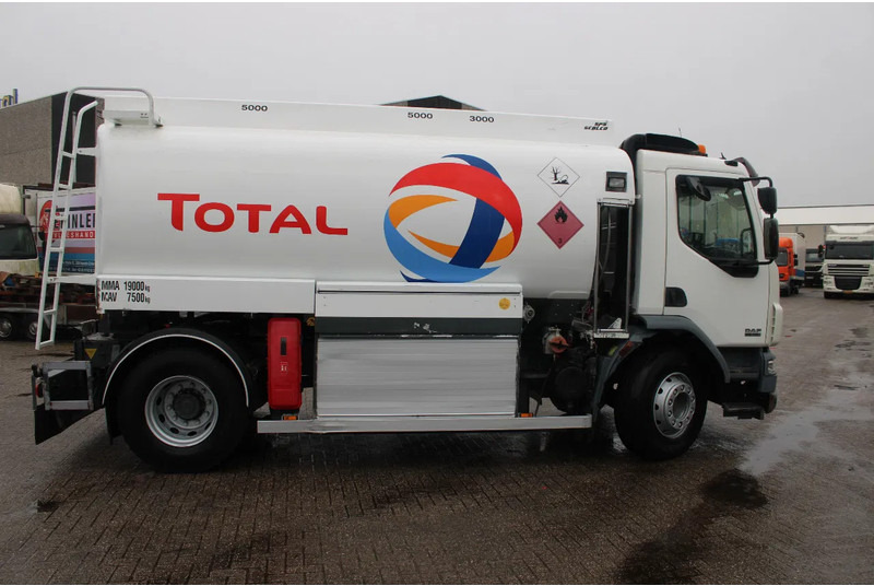 DAF LF 55.280 + 13.000L + 3 compartiment - Tank truck: picture 4 DAF LF 55.280 + 13.000L + 3 compartiment - Tank truck: picture 4