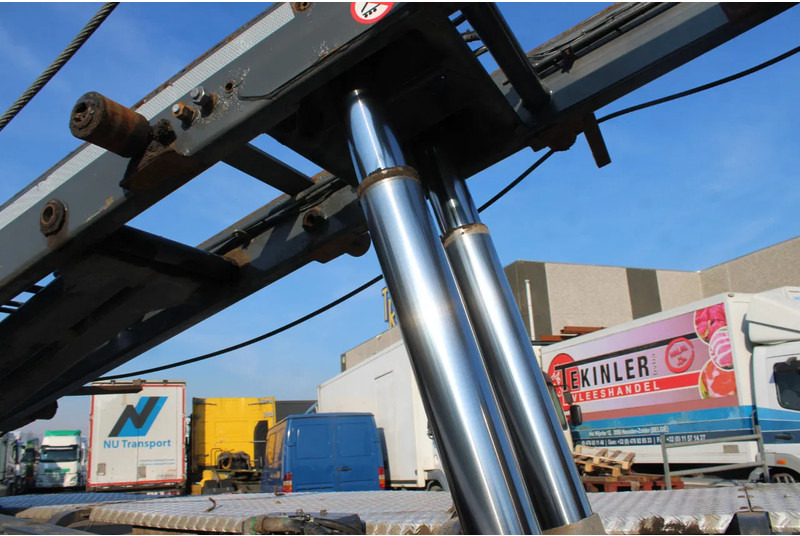 Cable system truck Ginaf X 4243 TS 460 + 30TON SYSTEM: picture 11 Cable system truck Ginaf X 4243 TS 460 + 30TON SYSTEM: picture 11