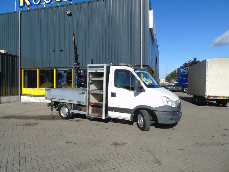 Iveco Daily 35S15 + amcoveba 602 + manual - Flatbed van: picture 3 Iveco Daily 35S15 + amcoveba 602 + manual - Flatbed van: picture 3