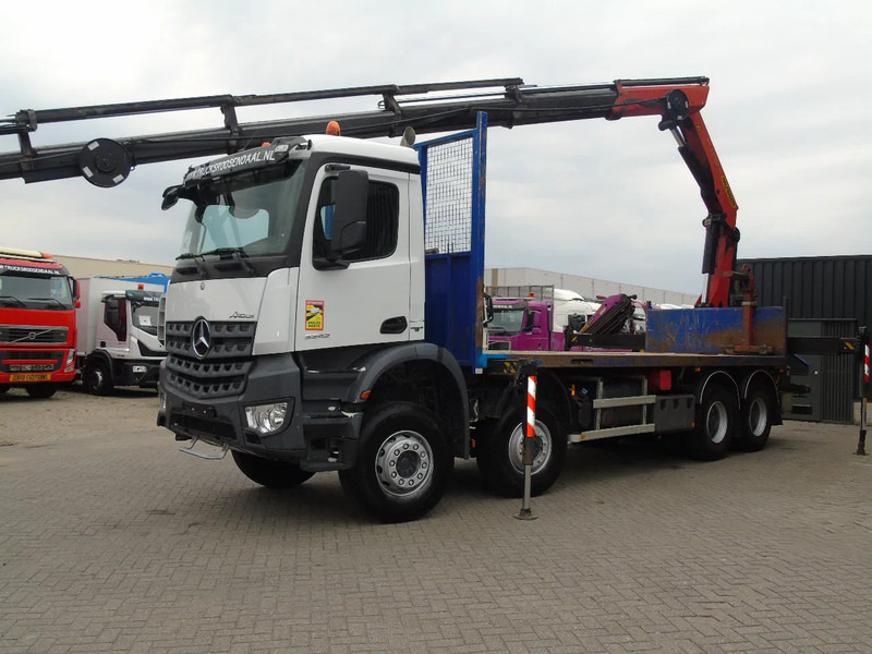 Mercedes-Benz Arocs 3242 + PALFINGER 33002EH 7x EXTENTION + 8X4 + EURO 6 + REMOTE - Crane truck: picture 2 Mercedes-Benz Arocs 3242 + PALFINGER 33002EH 7x EXTENTION + 8X4 + EURO 6 + REMOTE - Crane truck: picture 2