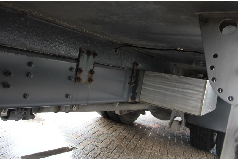 Refrigerator truck Scania P230 + CARRIER + euro 5: picture 14
