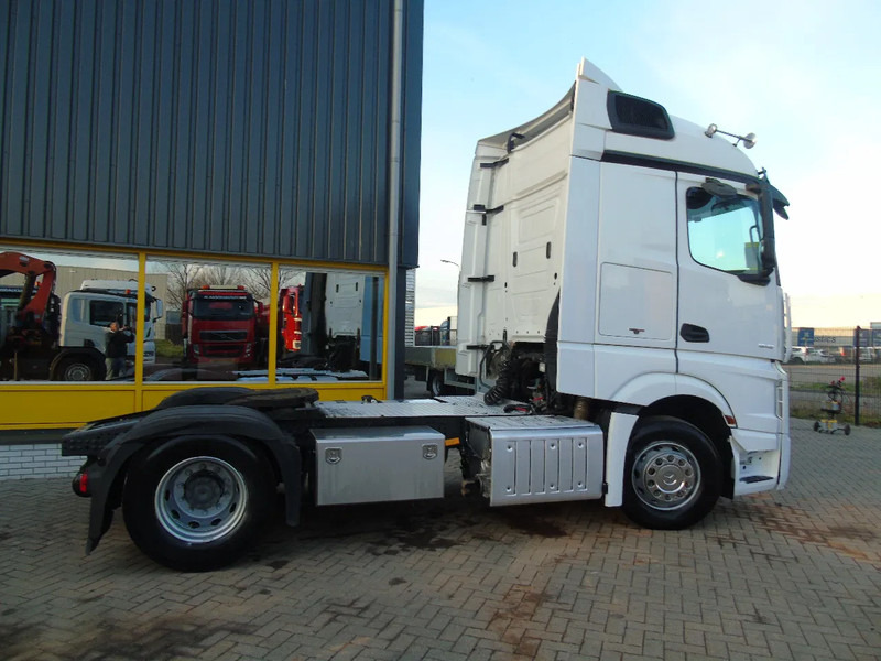 Mercedes-Benz Actros 1942 + EURO 6 - Tractor unit: picture 3 Mercedes-Benz Actros 1942 + EURO 6 - Tractor unit: picture 3