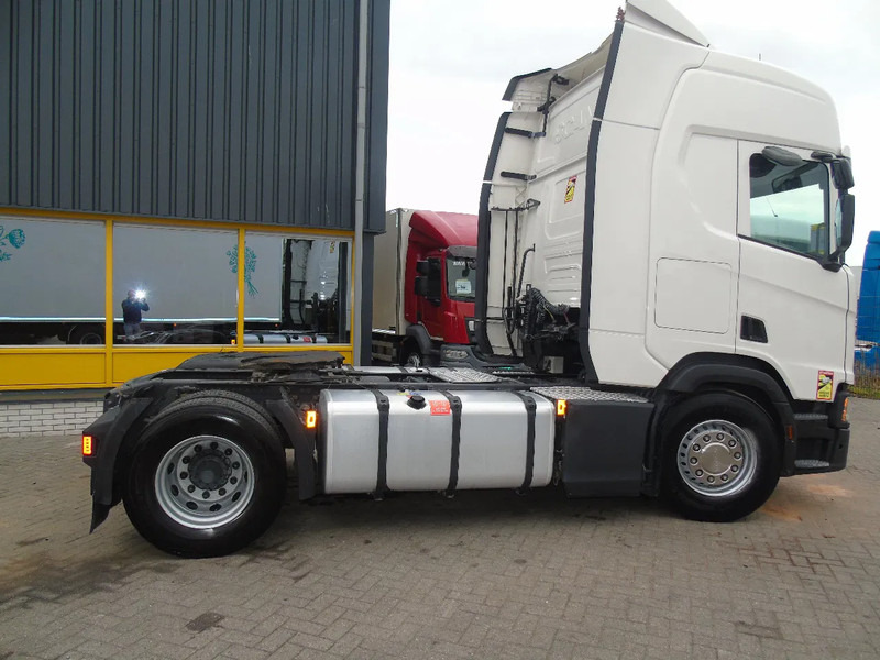 Scania R 450 +RETARDER+ 4X IN STOCK + EURO 6 - Tractor unit: picture 2 Scania R 450 +RETARDER+ 4X IN STOCK + EURO 6 - Tractor unit: picture 2