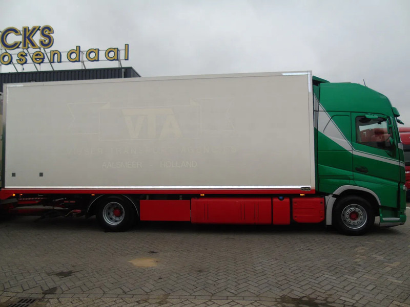Volvo FH 460 + TRS + COMBI + EURO 6 - Refrigerator truck: picture 3 Volvo FH 460 + TRS + COMBI + EURO 6 - Refrigerator truck: picture 3