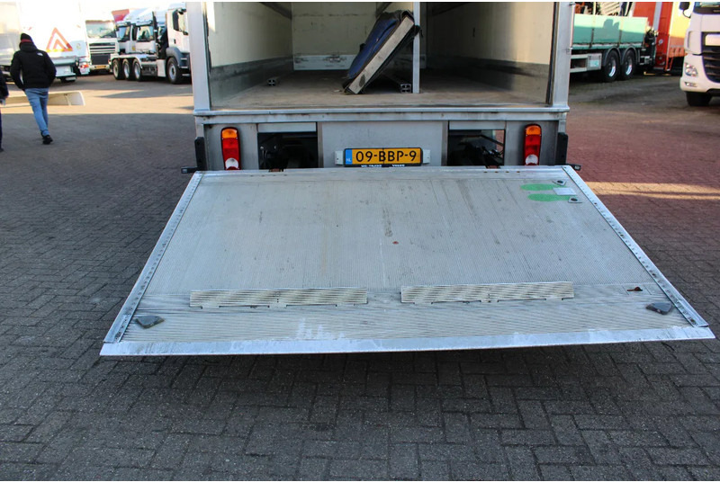 Refrigerator truck Volvo FL 16.240 + EURO 5 + 16T: picture 12
