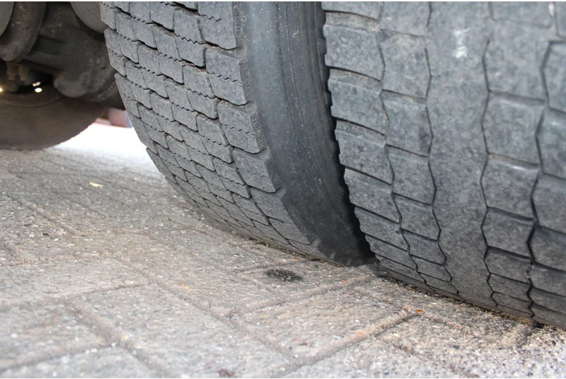 Refrigerator truck Volvo FL 16.240 + EURO 5 + 16T: picture 14