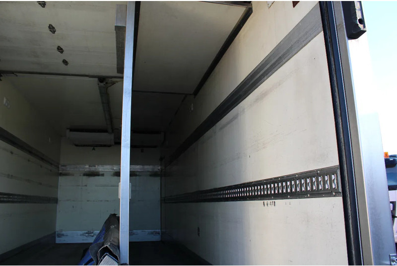 Refrigerator truck Volvo FL 16.240 + EURO 5 + 16T: picture 16