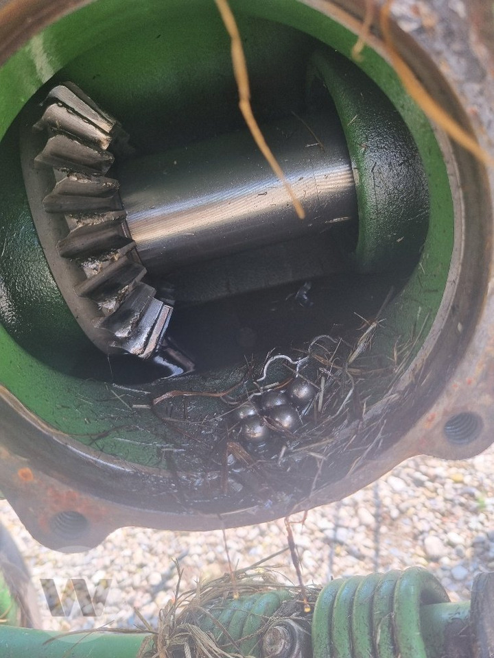 Krone KW 8.82/8 - Tedder/ Rake: picture 2 Krone KW 8.82/8 - Tedder/ Rake: picture 2