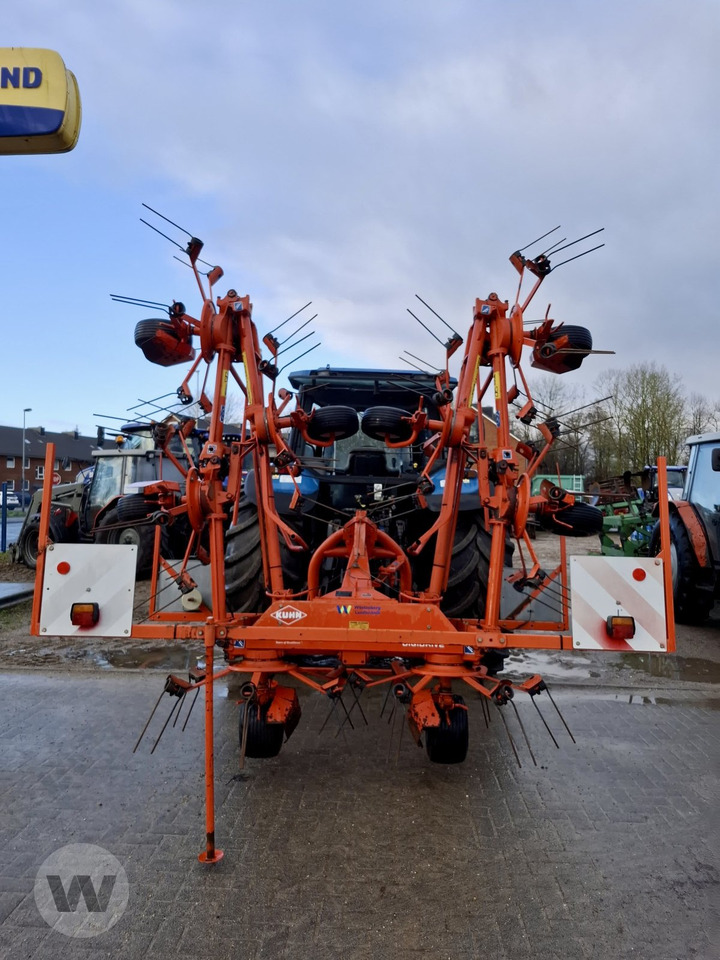 Kuhn GF 8501 - Tedder/ Rake: picture 3 Kuhn GF 8501 - Tedder/ Rake: picture 3