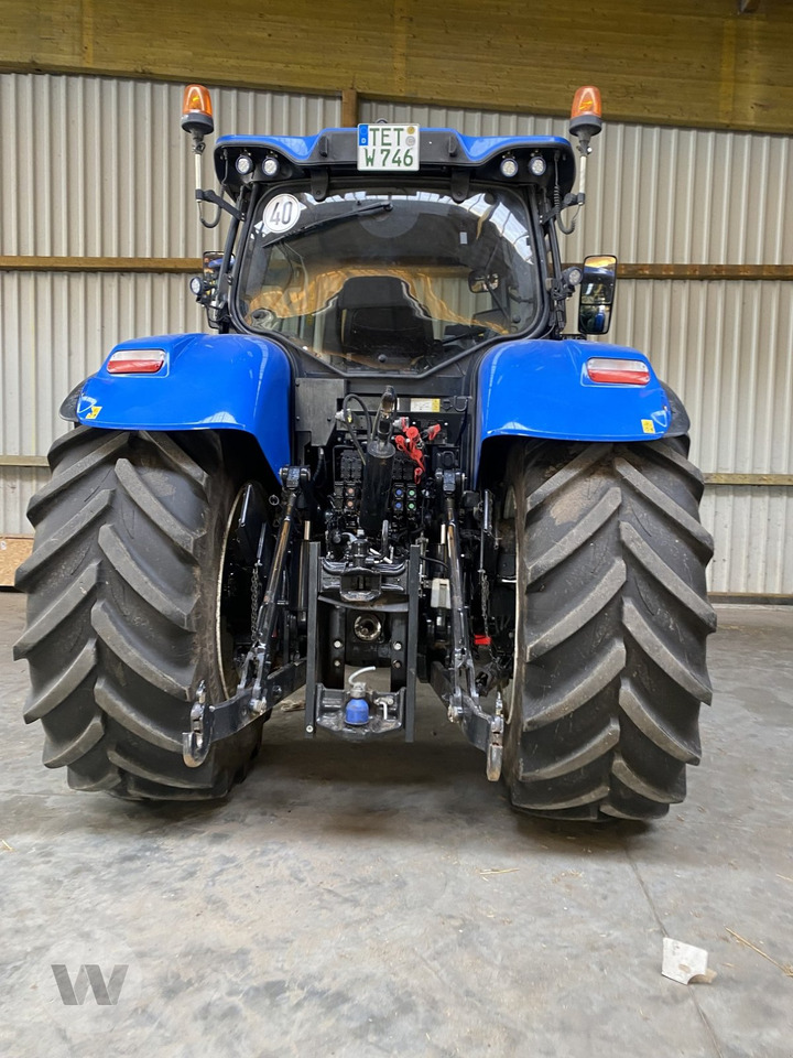 New Holland T 7.245 AC StageV - Farm tractor: picture 2 New Holland T 7.245 AC StageV - Farm tractor: picture 2