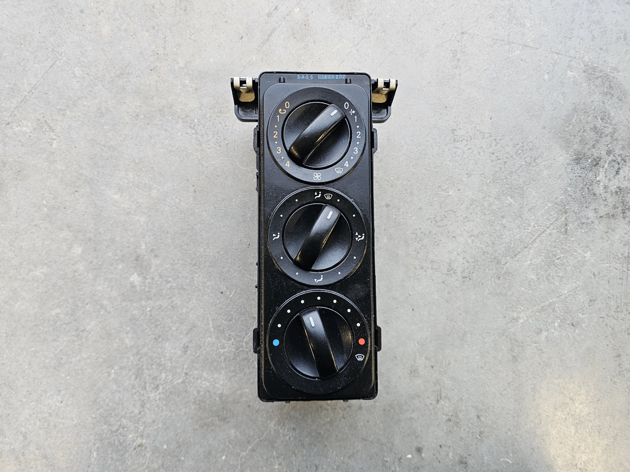 MERCEDES-BENZ ATEGO EURO 6 / HEATER PANEL / A9678200197 - Heating/ Ventilation: picture 2 MERCEDES-BENZ ATEGO EURO 6 / HEATER PANEL / A9678200197 - Heating/ Ventilation: picture 2