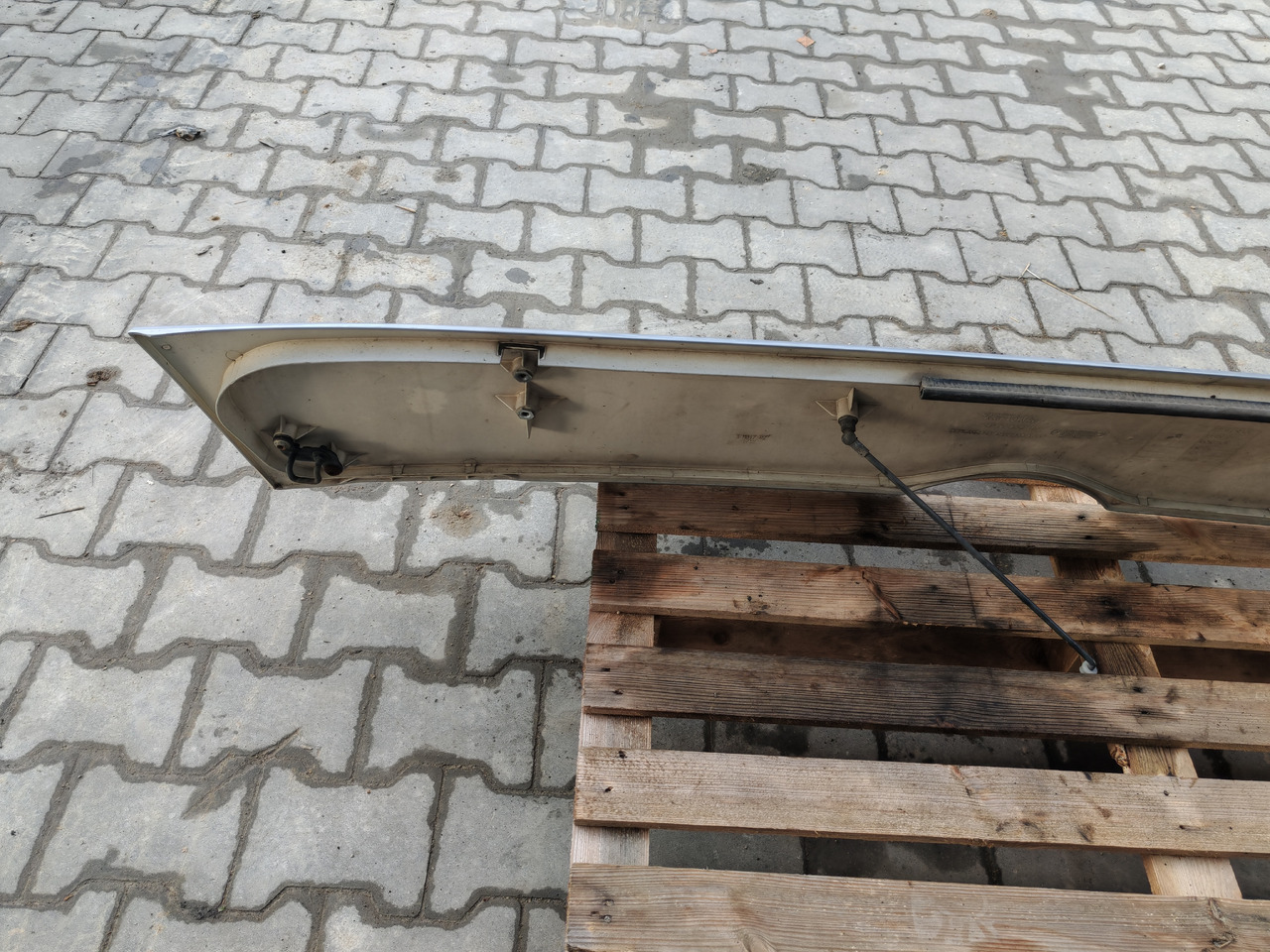 MERCEDES-BENZ ATEGO MP4 EURO 6 / FRONT BONNET - Hood: picture 3 MERCEDES-BENZ ATEGO MP4 EURO 6 / FRONT BONNET - Hood: picture 3