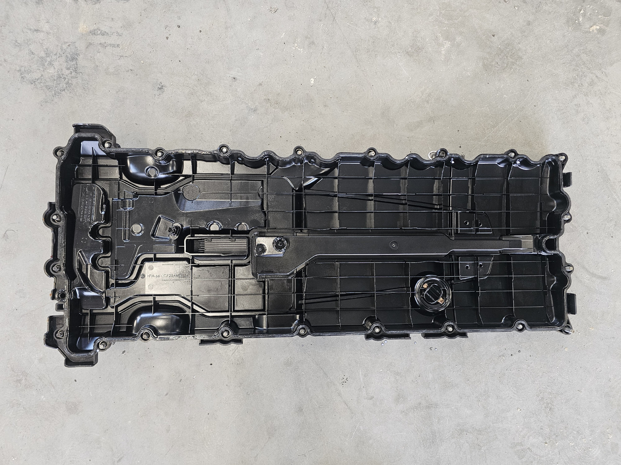 MERCEDES-BENZ ATEGO MP4 EURO 6 / OM936 / ENGINE COVER / A9360100930 - Engine and parts: picture 3 MERCEDES-BENZ ATEGO MP4 EURO 6 / OM936 / ENGINE COVER / A9360100930 - Engine and parts: picture 3