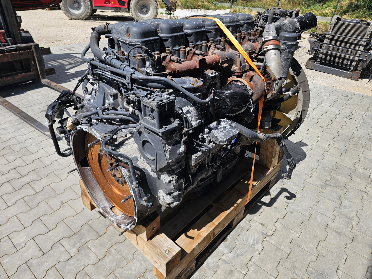 SCANIA DC13 147 / 146 EURO 6 / COMPLETE ENGINE - Engine: picture 4 SCANIA DC13 147 / 146 EURO 6 / COMPLETE ENGINE - Engine: picture 4