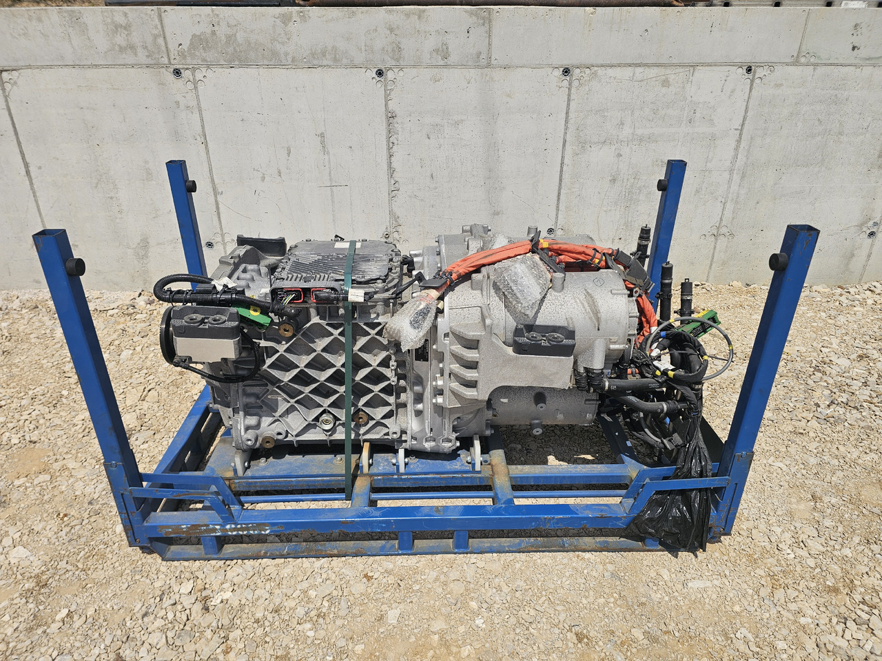 VOLVO ELECTRIC ENGINE / NEM3 / EPT2412 / FH FM ELECTRIC - Engine: picture 1 VOLVO ELECTRIC ENGINE / NEM3 / EPT2412 / FH FM ELECTRIC - Engine: picture 1