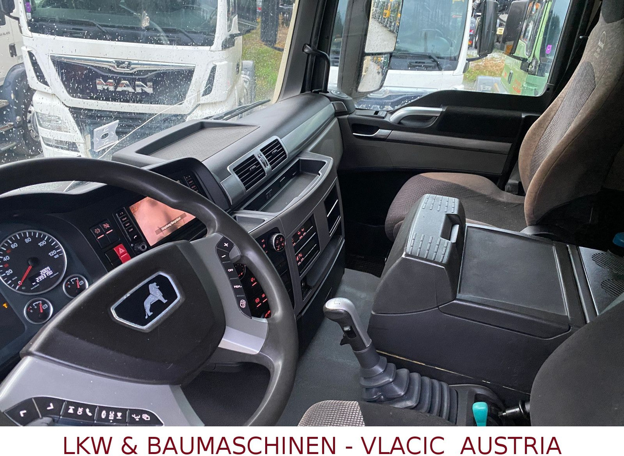 MAN 33.500 6x6 MIT KRAN PENZ - Log truck, Crane truck: picture 5 MAN 33.500 6x6 MIT KRAN PENZ - Log truck, Crane truck: picture 5