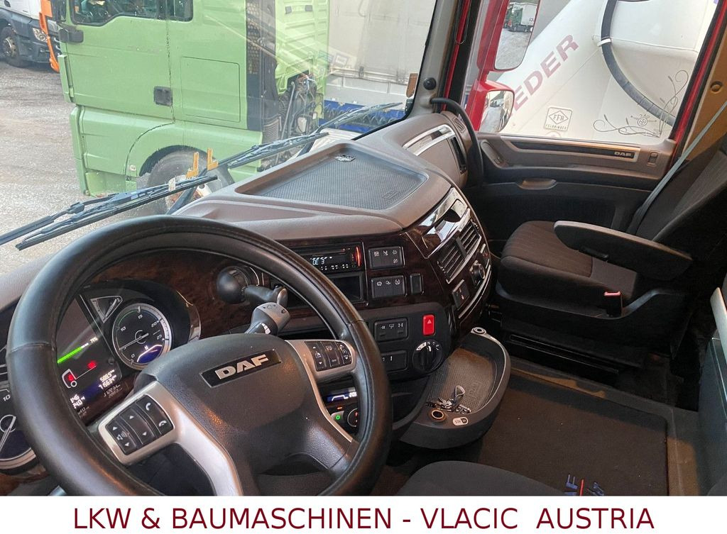 DAF XF480 / Retarder / SC /Nebenanrieb (Kipphydrlk.) DAF XF480 / Retarder / SC /Nebenanrieb (Kipphydrlk.) - Tractor unit: picture 5 DAF XF480 / Retarder / SC /Nebenanrieb (Kipphydrlk.) DAF XF480 / Retarder / SC /Nebenanrieb (Kipphydrlk.) - Tractor unit: picture 5