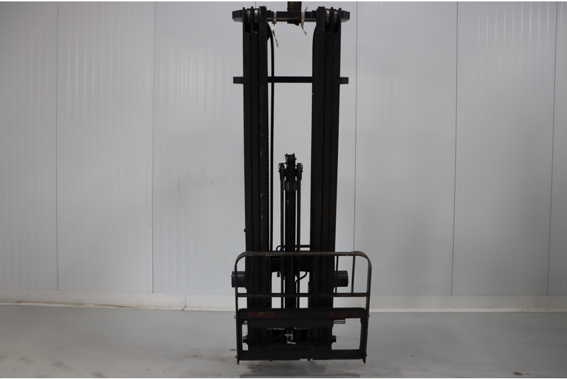 *Unicarriers triplex mast - Attachment: picture 1 *Unicarriers triplex mast - Attachment: picture 1