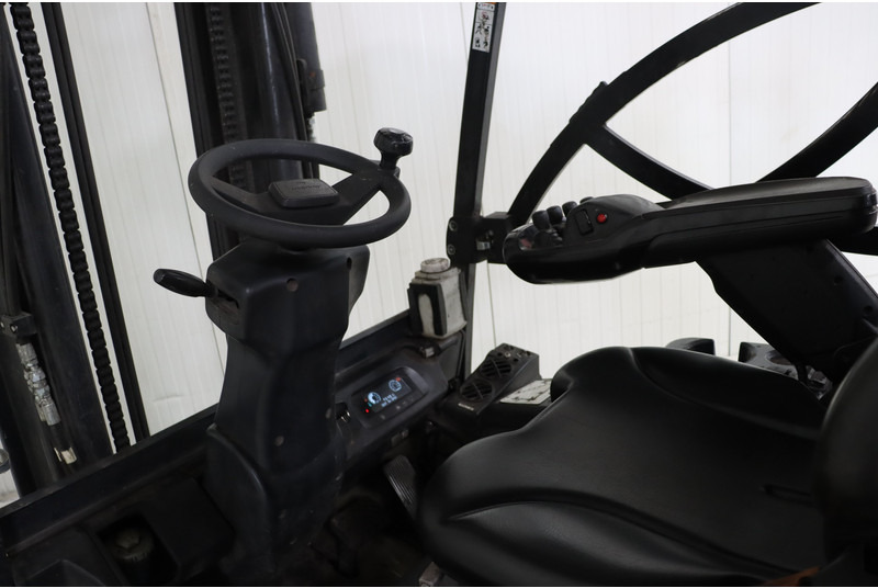 Doosan B30X-7 - Electric forklift: picture 2 Doosan B30X-7 - Electric forklift: picture 2