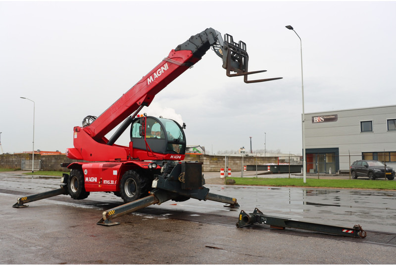 MAGNI RTH5.30S - Telescopic handler: picture 1 MAGNI RTH5.30S - Telescopic handler: picture 1