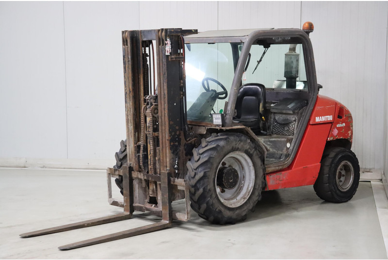 Manitou MH25-4T - Diesel forklift: picture 2 Manitou MH25-4T - Diesel forklift: picture 2