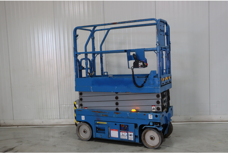 Mantall XE80N - Scissor lift: picture 1 Mantall XE80N - Scissor lift: picture 1